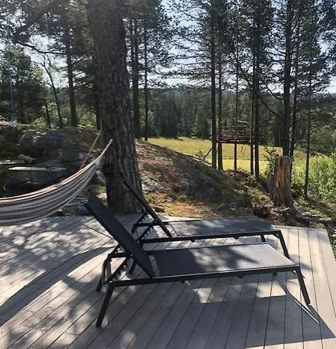 Handmade By Pond On Golsfjellet *